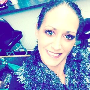 Meet your Posher, Desiree